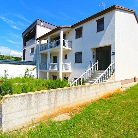 Apartments Veroslava 2159 Pula Exteriér fotografie